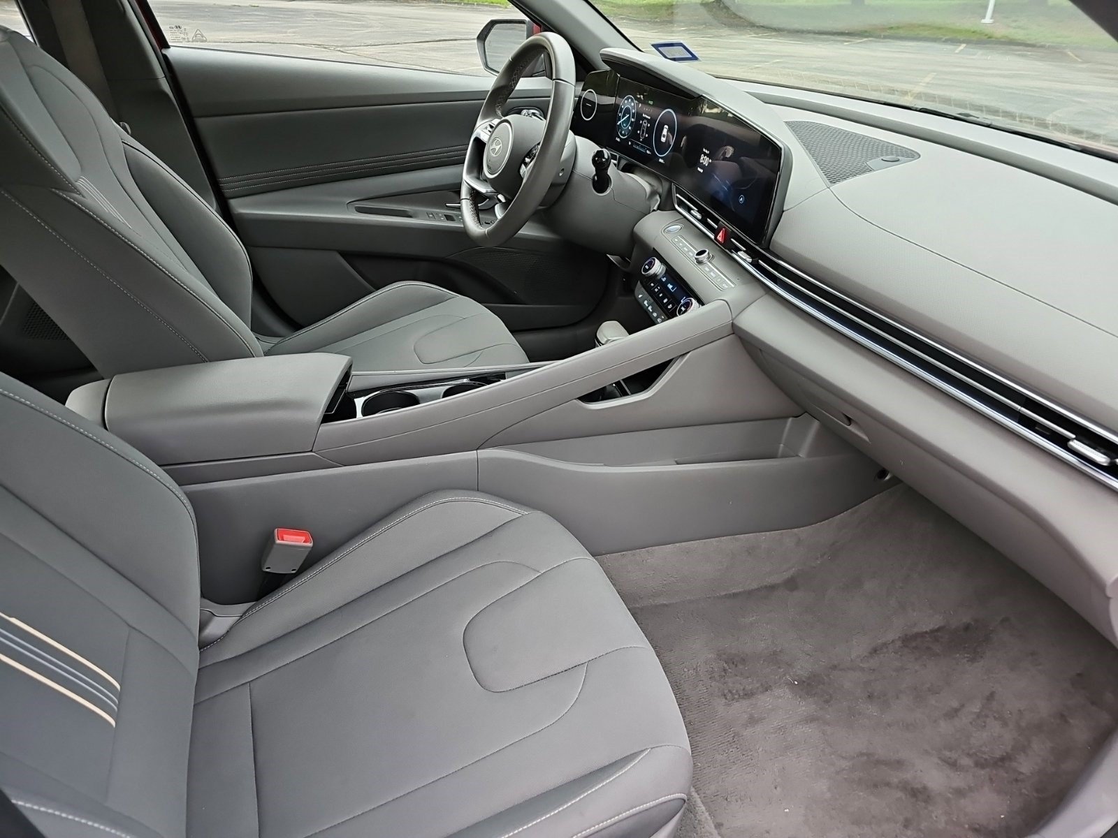 Used 2025 Hyundai Elantra SEL FWD image 11