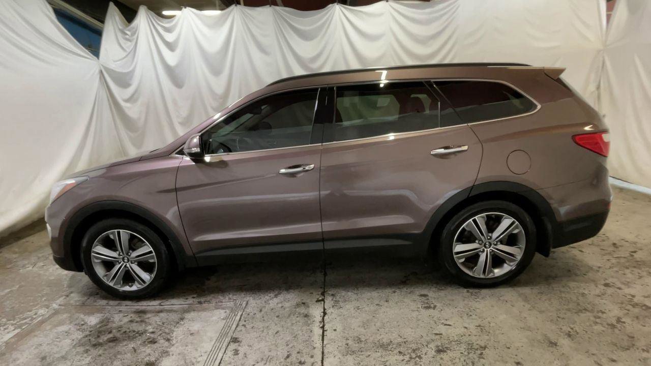 Used 2015 Hyundai Santa Fe GLS w/ Option Group 02 AWD/4WD image 5