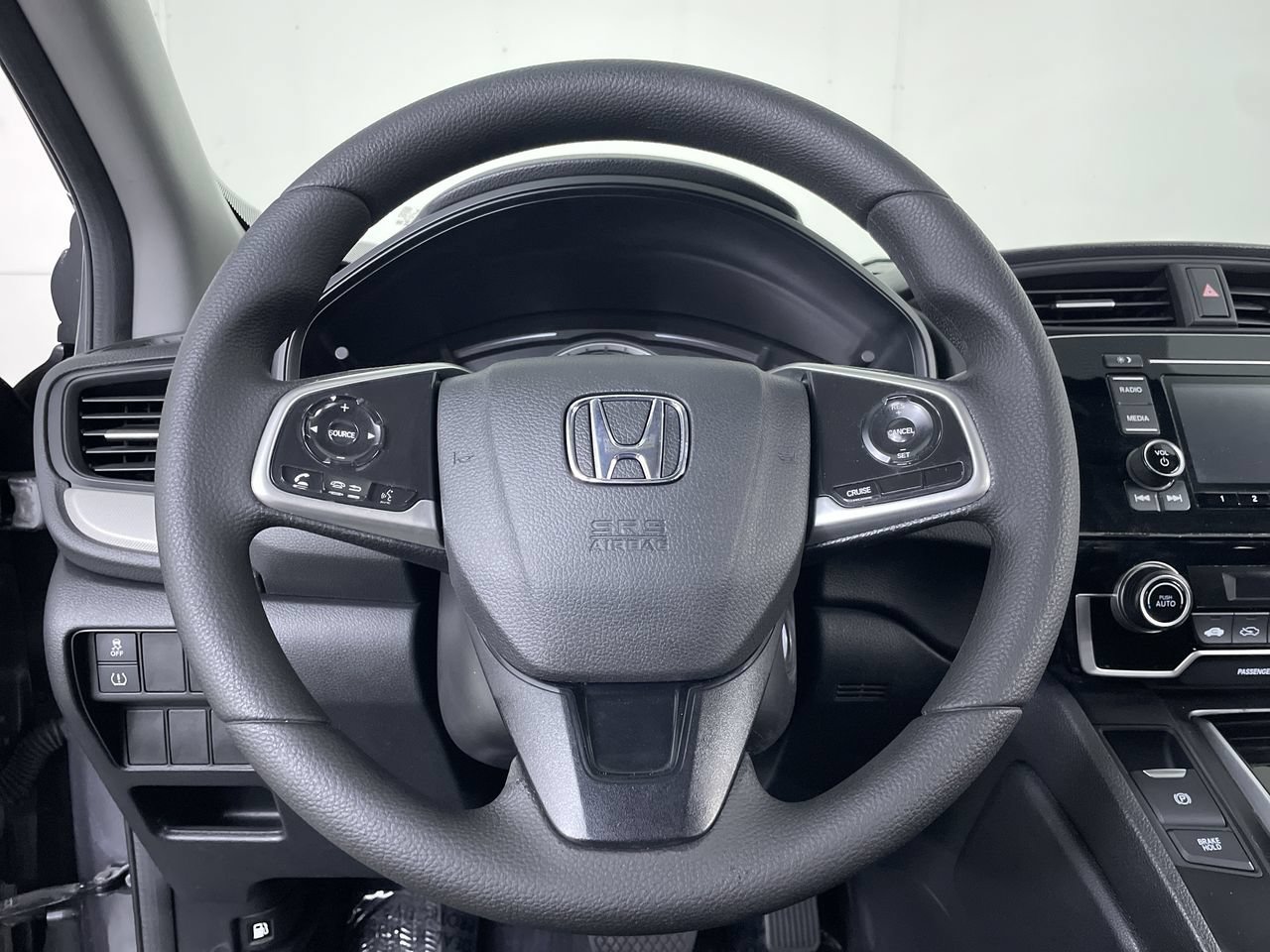 Used 2019 Honda CR-V LX image 13