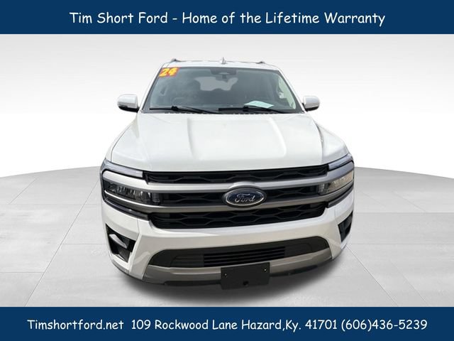 Used 2024 Ford Expedition XLT RWD image 3