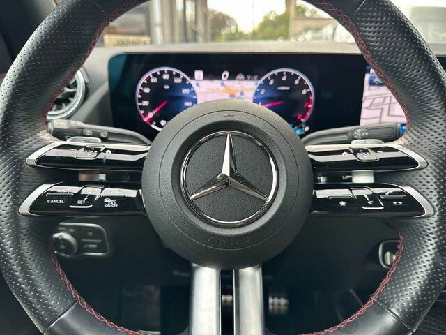 Used 2025 Mercedes-Benz GLA 250 GLA 250 4D Sport Utility 4MATI image 30
