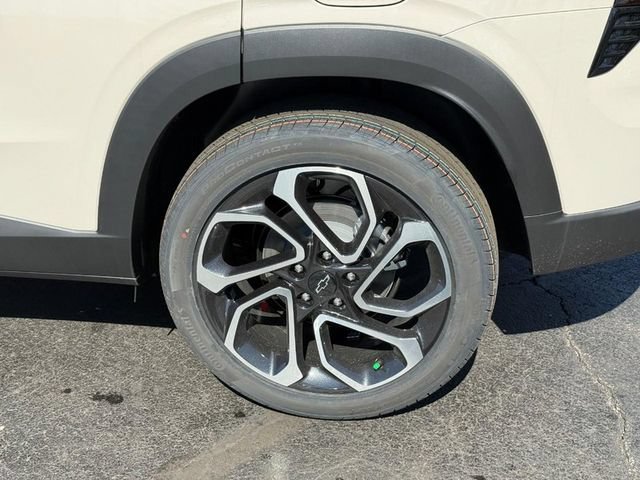 New 2026 Chevrolet Trax RS w/ Driver Confidence Package FWD image 5