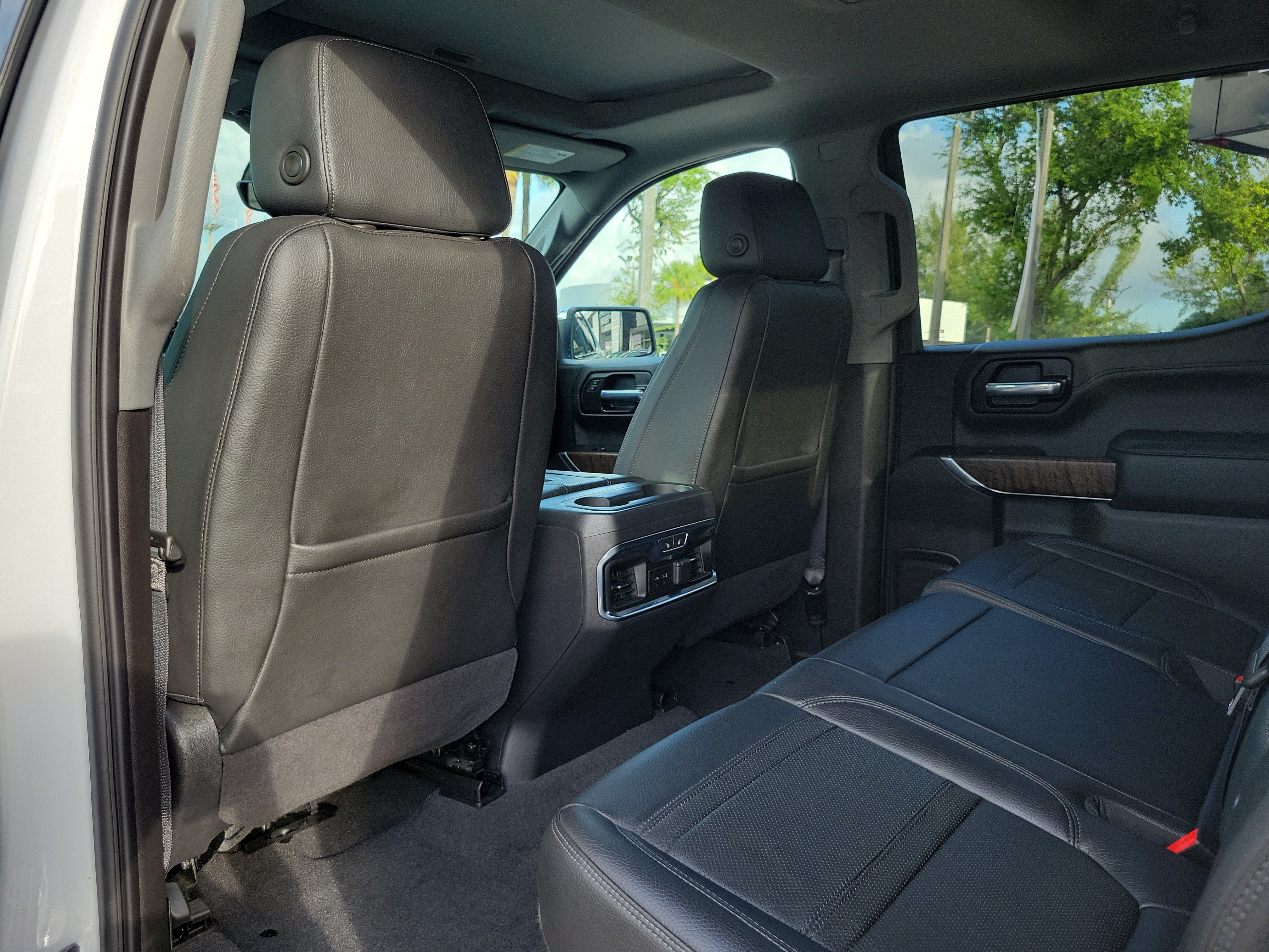 Used 2021 GMC Sierra 1500 Denali w/ Denali Ultimate Package AWD/4WD image 15
