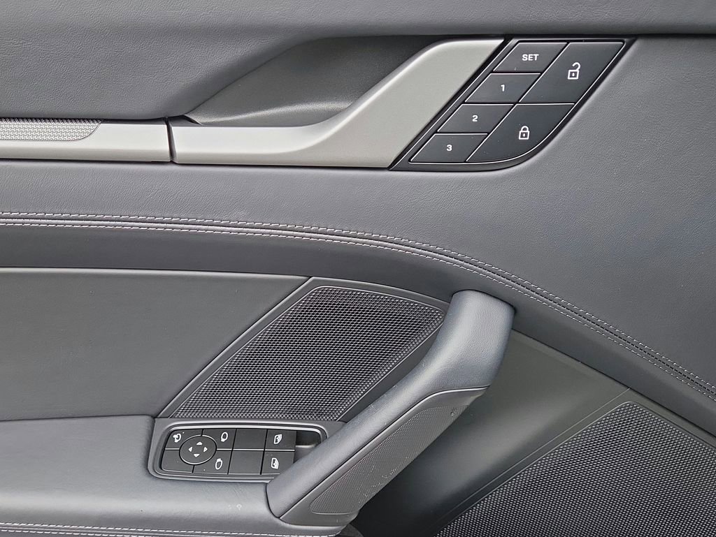 Certified 2024 Porsche 911 Targa 4 image 8