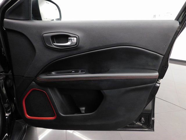 Used 2020 Jeep Compass Trailhawk image 33