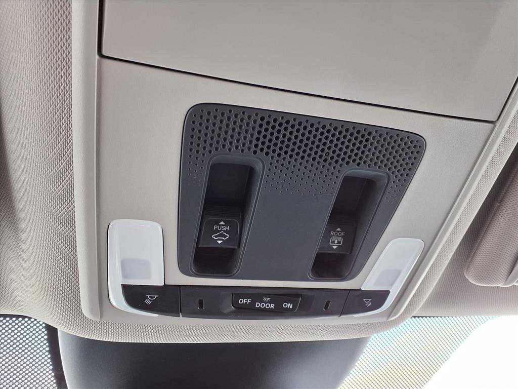 Certified 2025 Honda Pilot Touring image 25