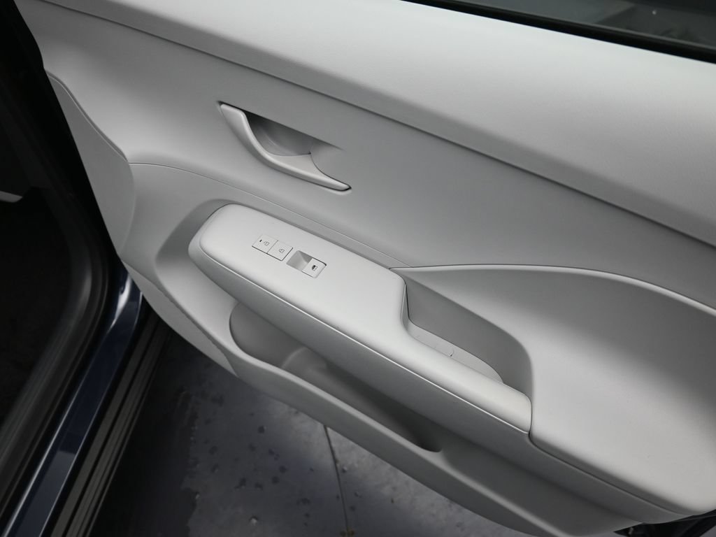 Certified 2026 Hyundai Kona SEL Sport AWD/4WD image 37
