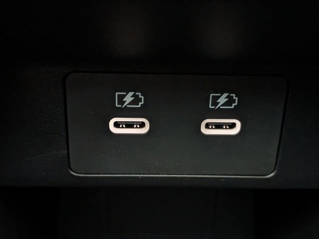 New 2025 Mitsubishi Outlander SE image 21