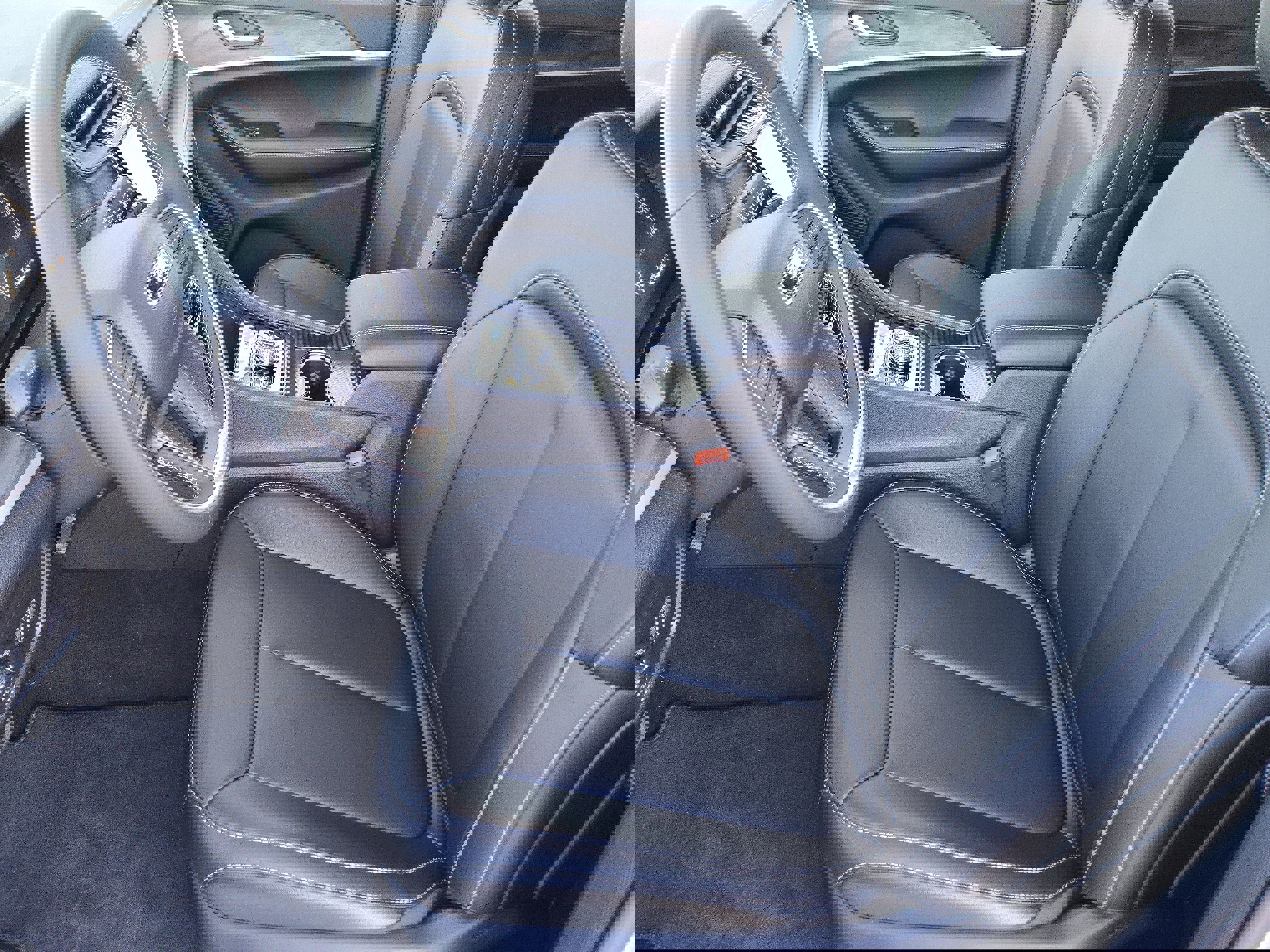 New 2025 Jeep Grand Cherokee L Limited w/ Black Appearance Package image 11