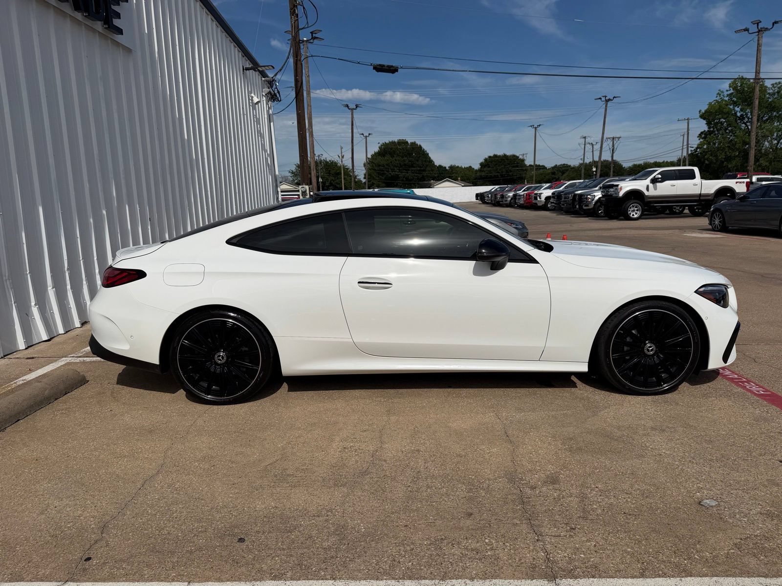 Used 2024 Mercedes-Benz CLE 300 4MATIC Coupe image 8