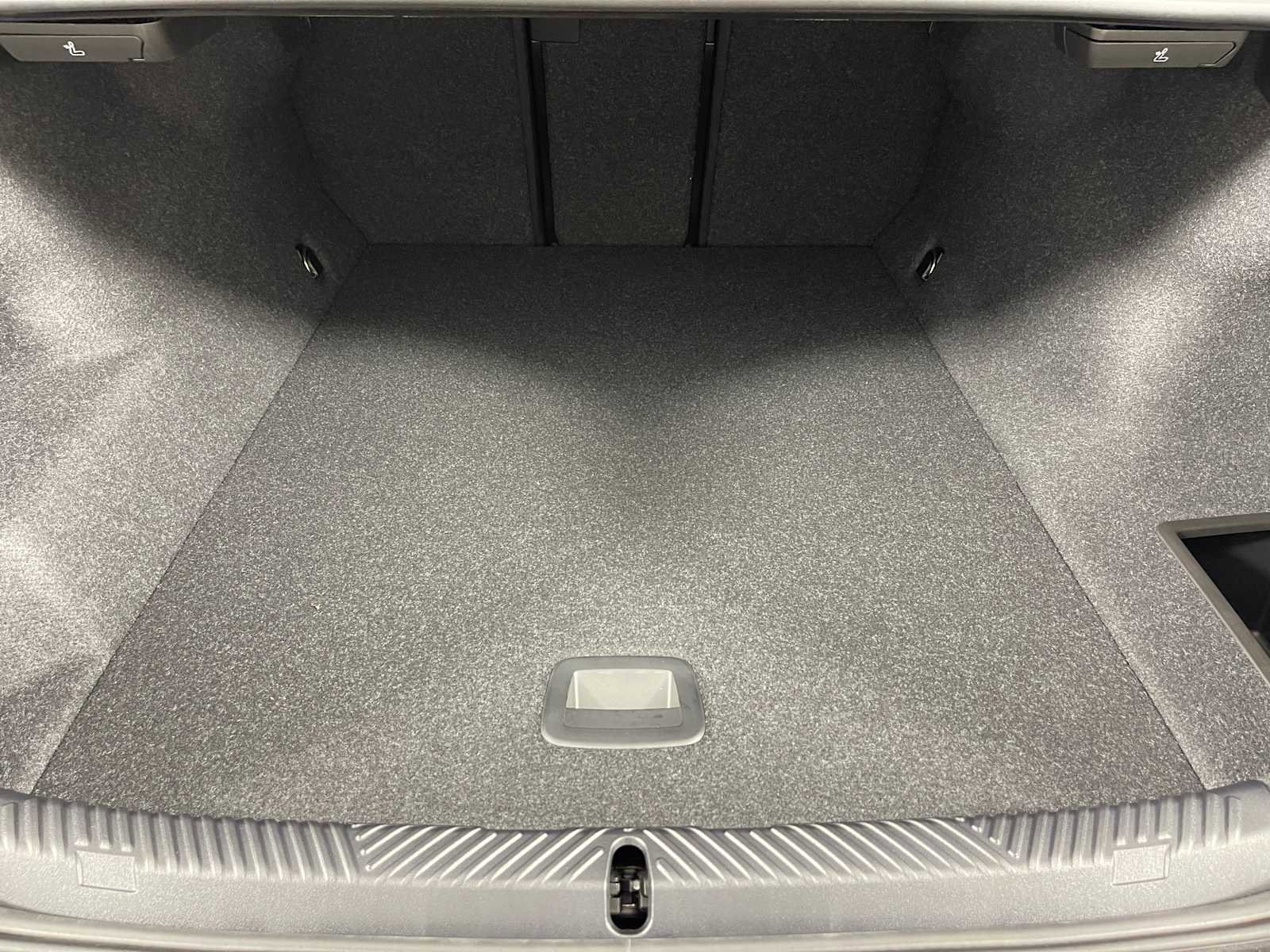 New 2026 BMW i5 eDrive40 image 32