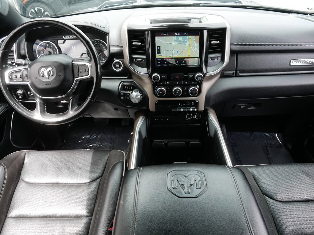 Used 2019 RAM 1500 Laramie w/ Sport Appearance Package AWD/4WD image 17