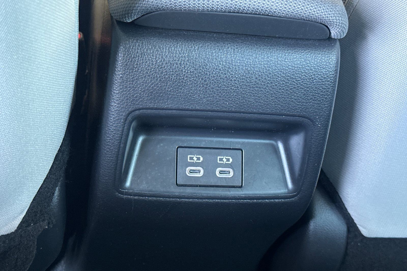 Used 2023 Toyota Corolla LE FWD image 15