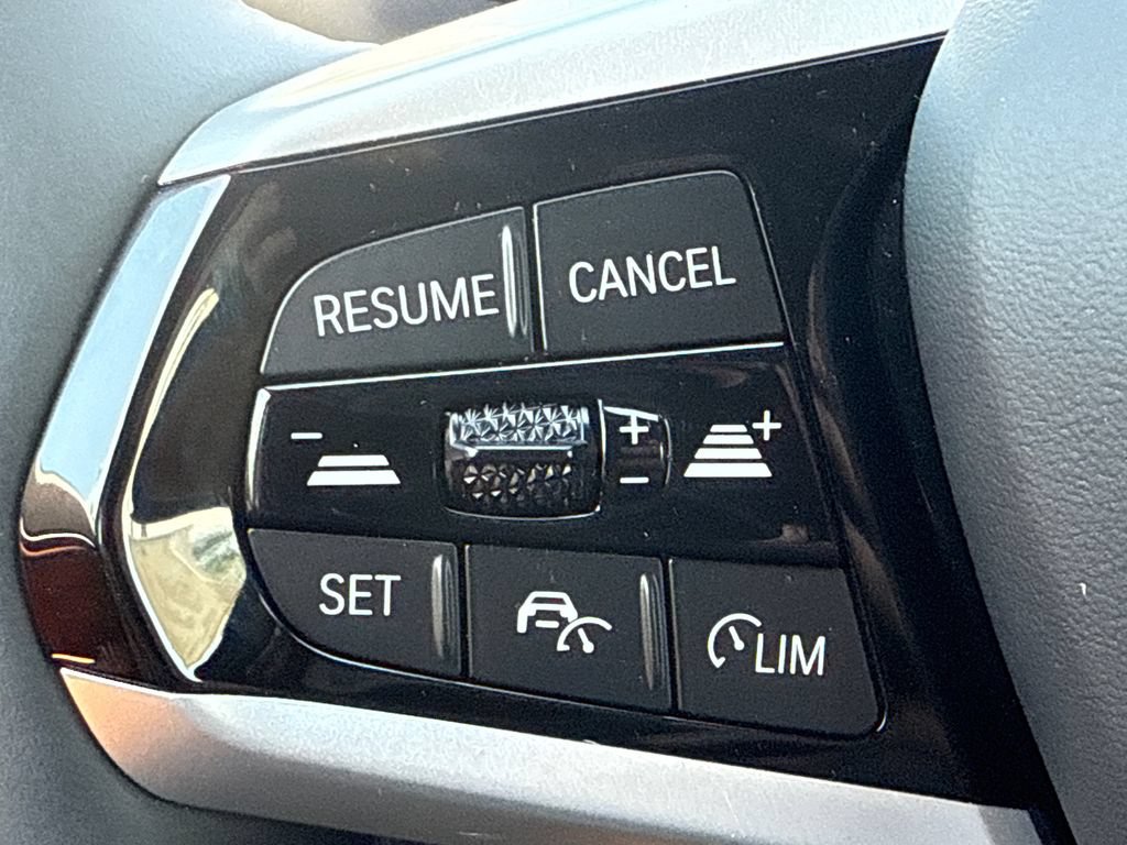 Used 2026 BMW i4 eDrive40 w/ Premium Package RWD image 28