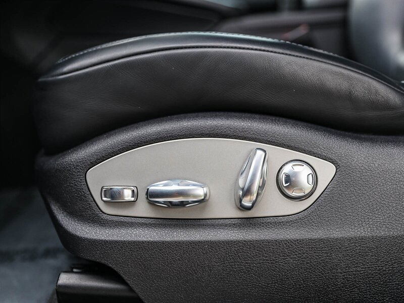 Used 2021 Porsche Macan S AWD/4WD image 28