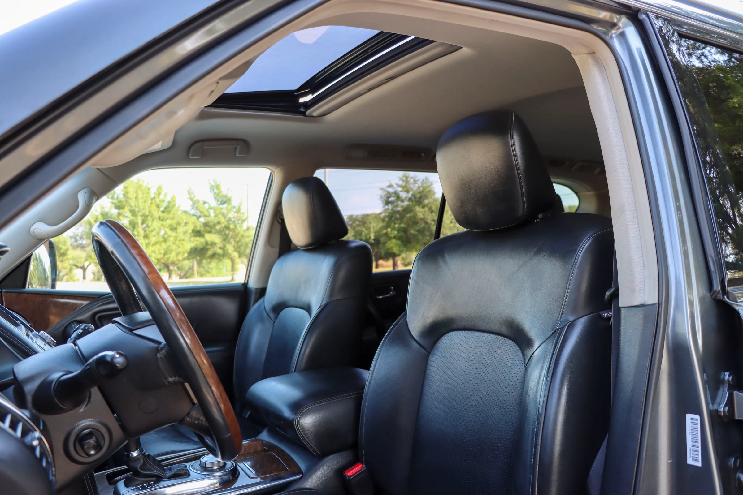 Used 2017 INFINITI QX80 4WD image 15