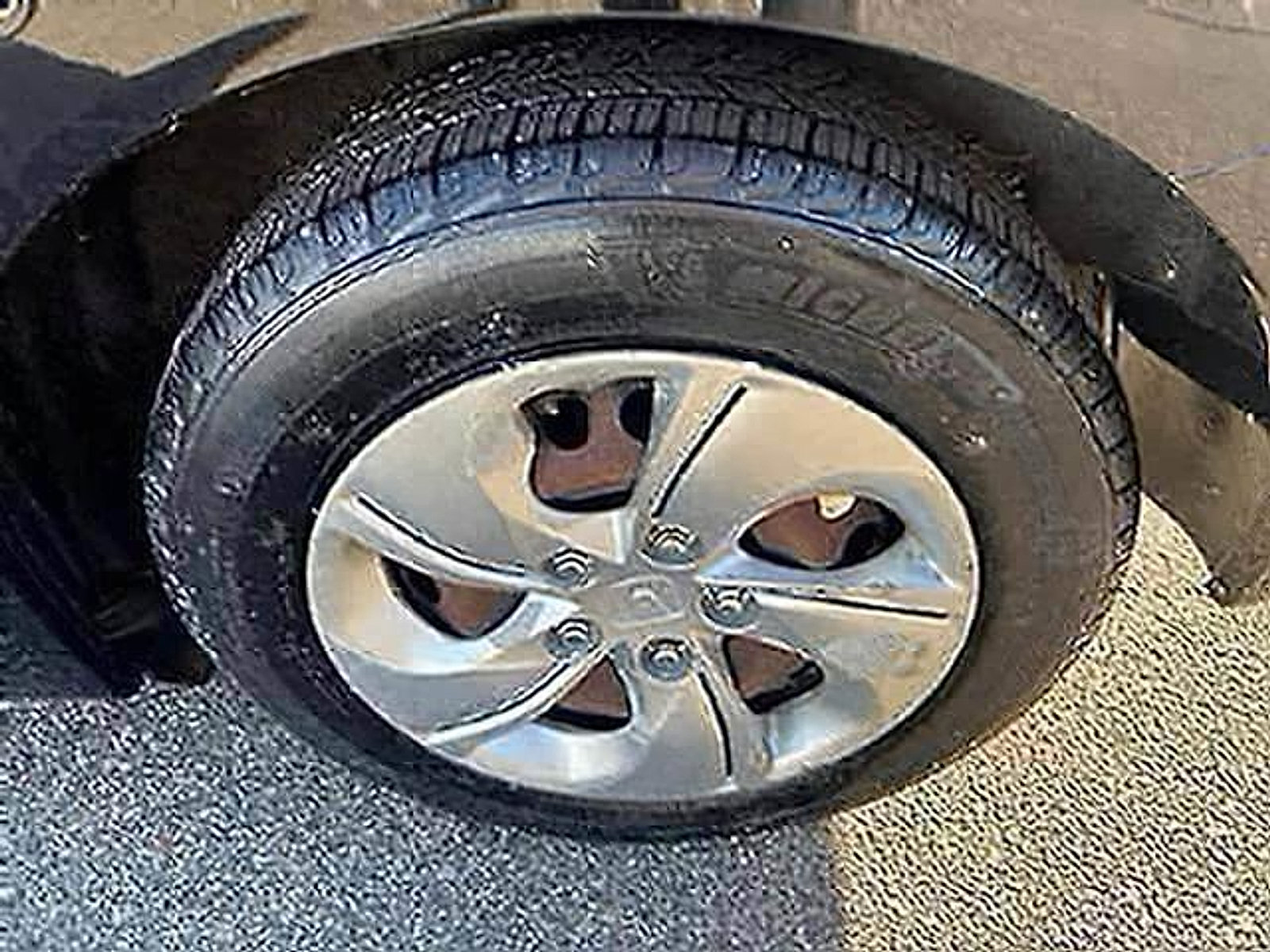 Used 2014 Honda Civic LX image 9