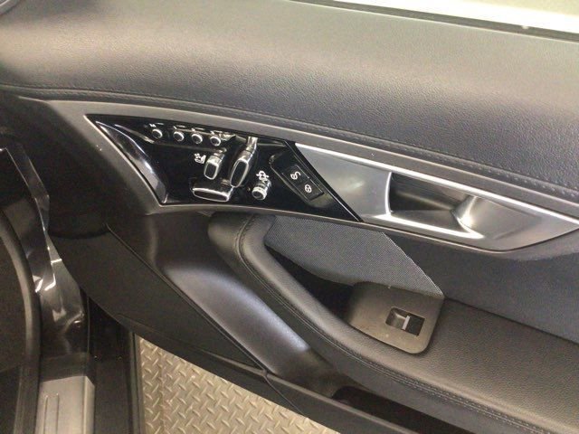 Used 2015 Jaguar F-TYPE Coupe RWD image 12