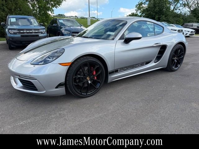 Used 2024 Porsche 718 Cayman w/ Premium Package RWD image 1