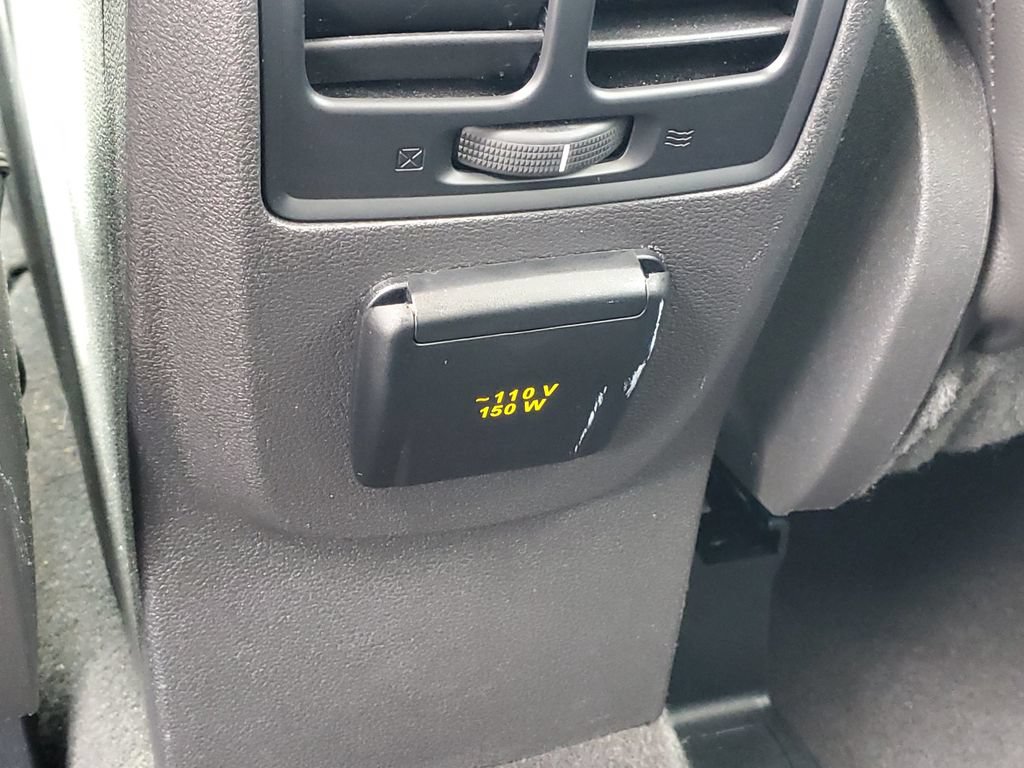 Used 2017 Ford Escape Titanium w/ Canadian Touring Package AWD/4WD image 15