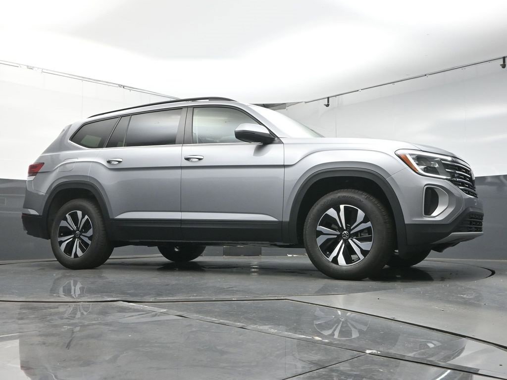 New 2026 Volkswagen Atlas SE image 32