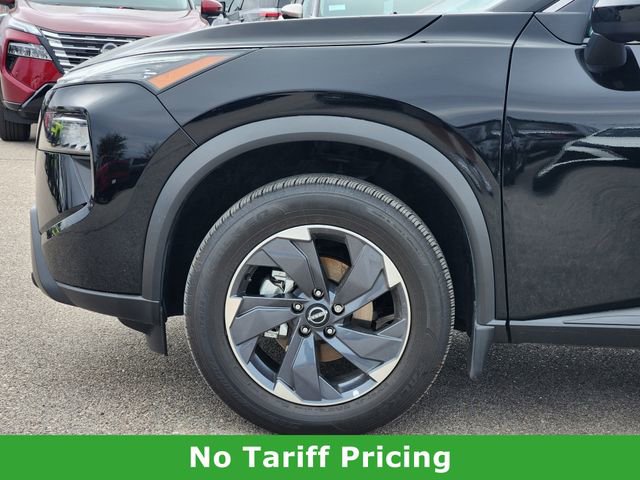 Certified 2025 Nissan Rogue SV FWD image 7