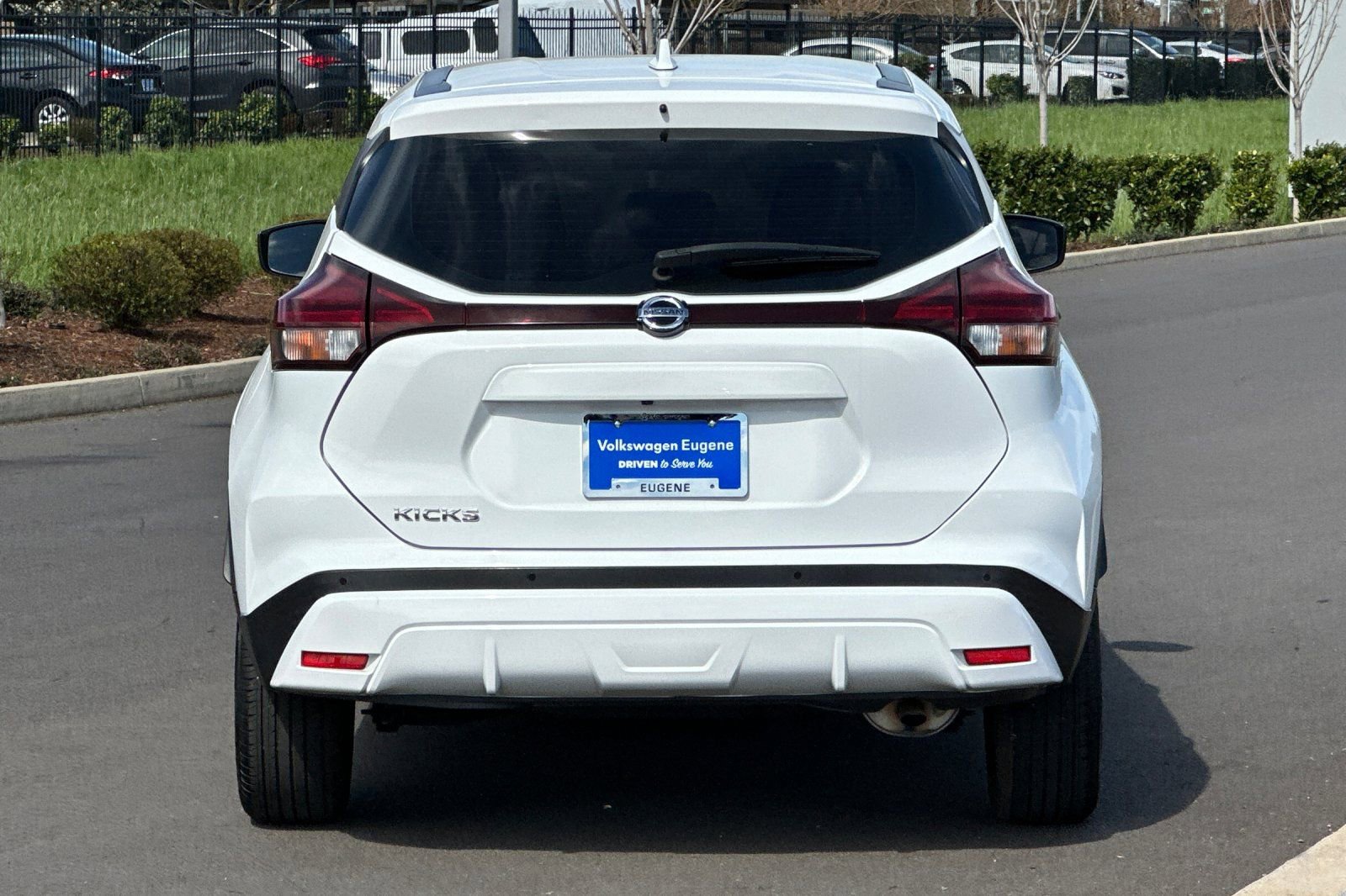 Used 2021 Nissan Kicks S image 4