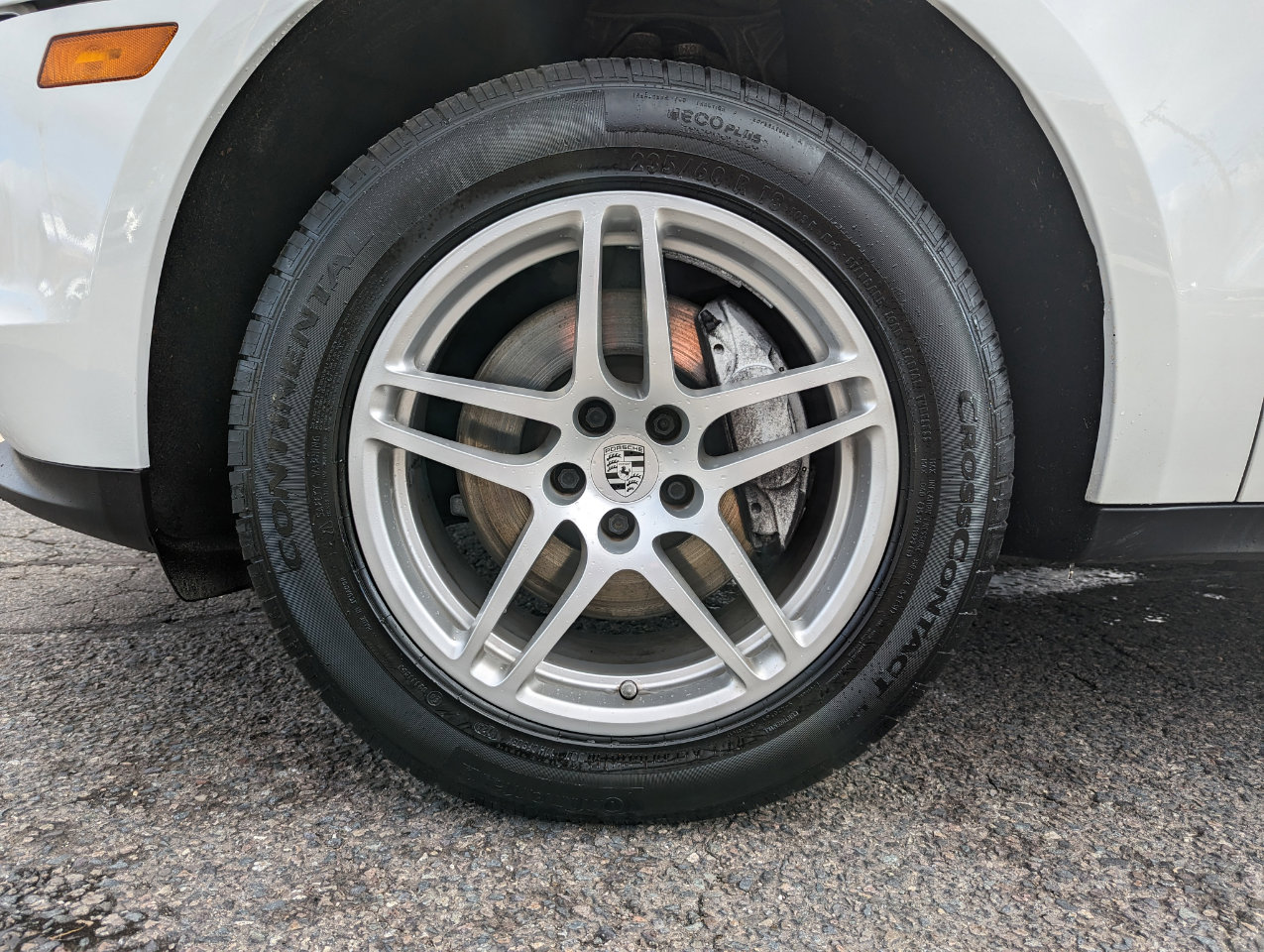 Used 2020 Porsche Macan AWD image 50