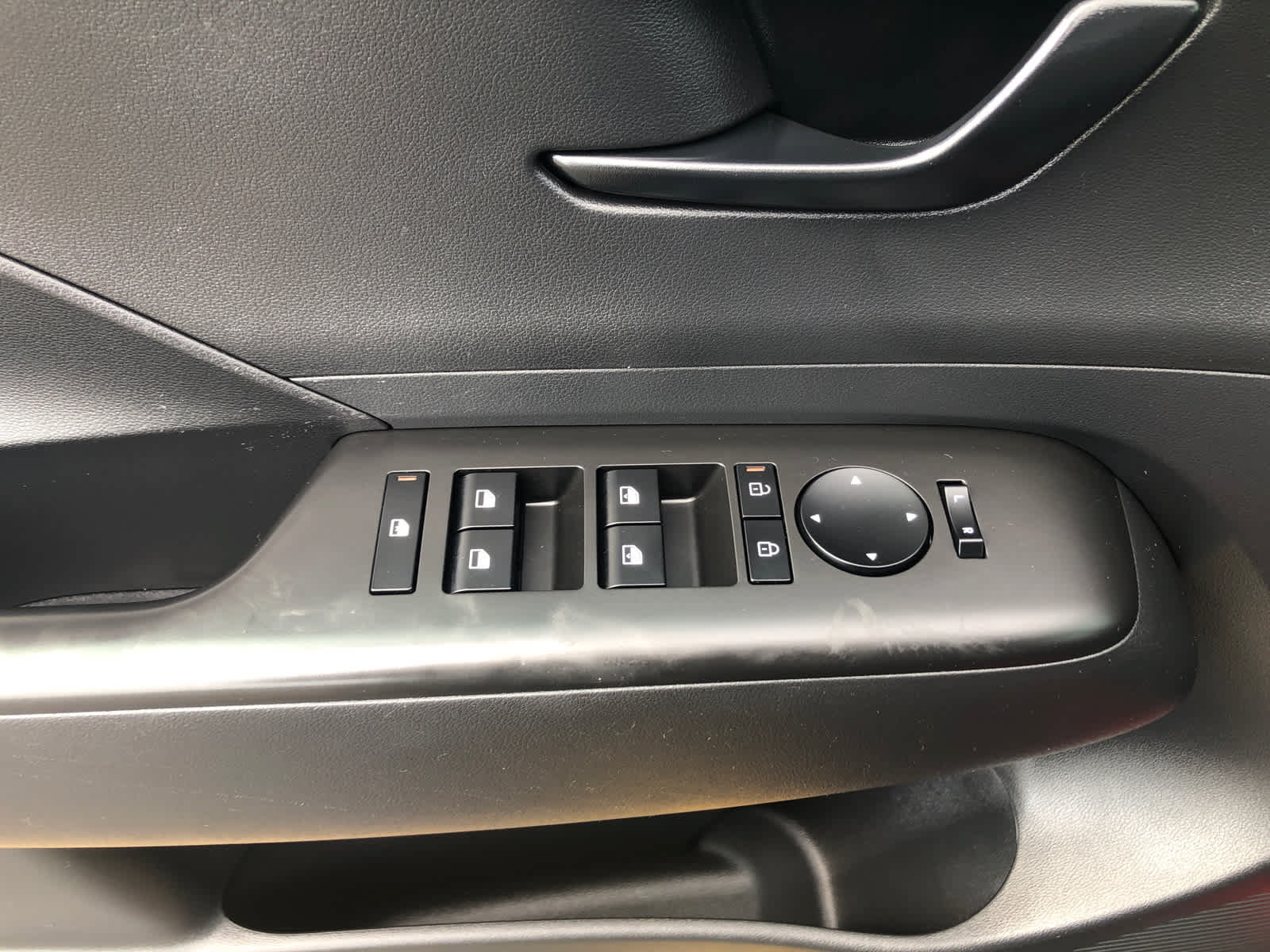 Certified 2024 Hyundai Kona SEL w/ Convenience Package AWD/4WD image 24