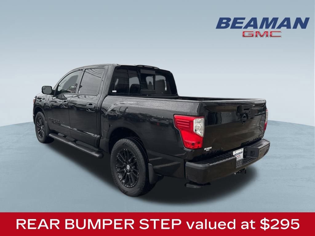 Used 2019 Nissan Titan SV w/ SV Convenience Package image 5