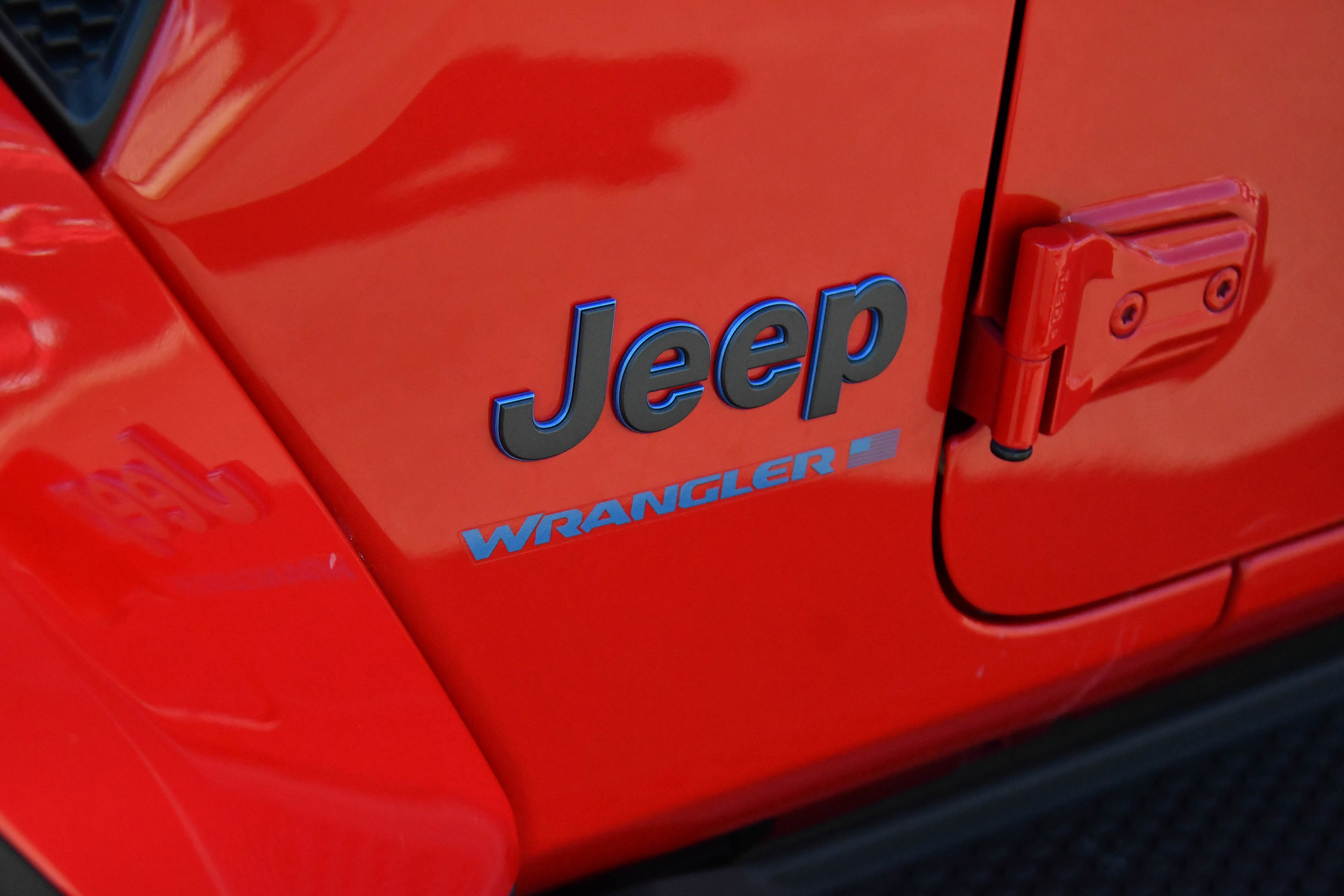 Used 2025 Jeep Wrangler Sahara image 14