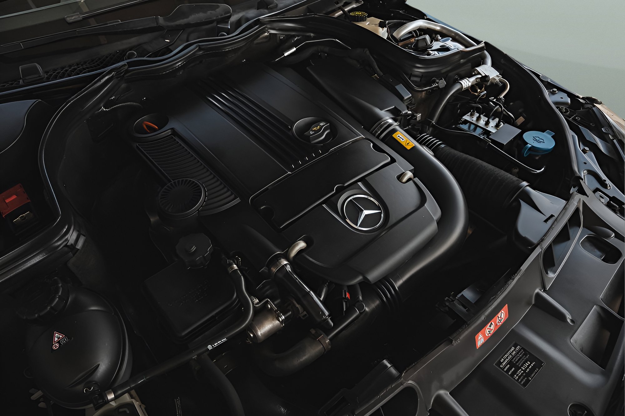 Used 2014 Mercedes-Benz C 250 Sport image 31