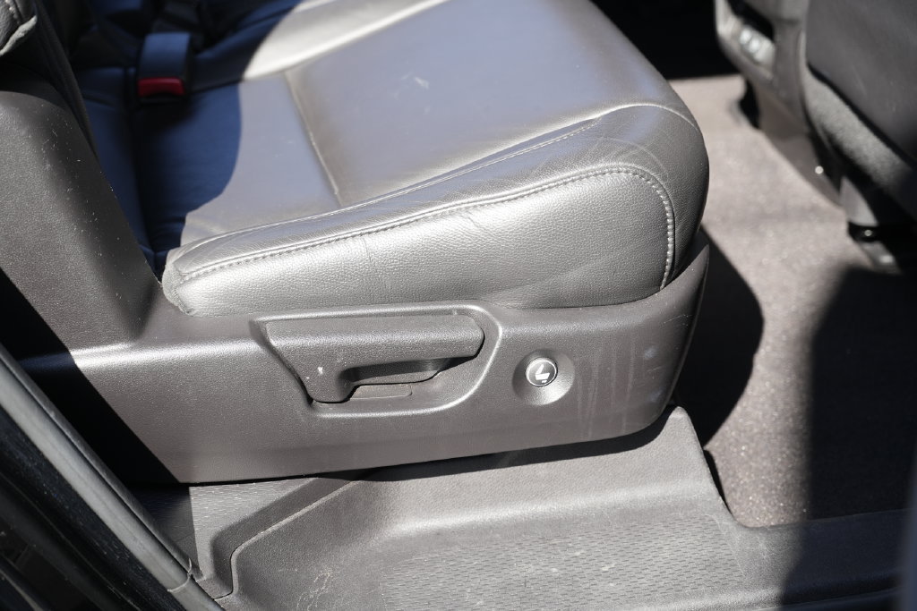 Used 2020 Acura MDX SH-AWD image 40