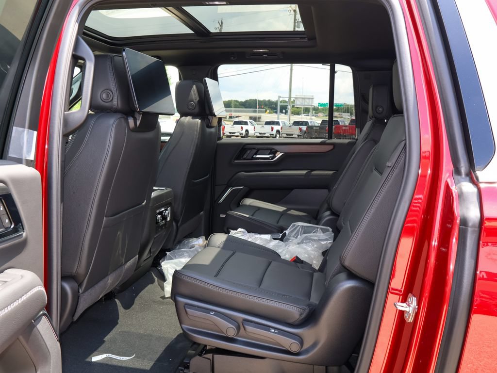 New 2026 GMC Yukon XL Denali w/ Advanced Technology Package AWD/4WD image 14