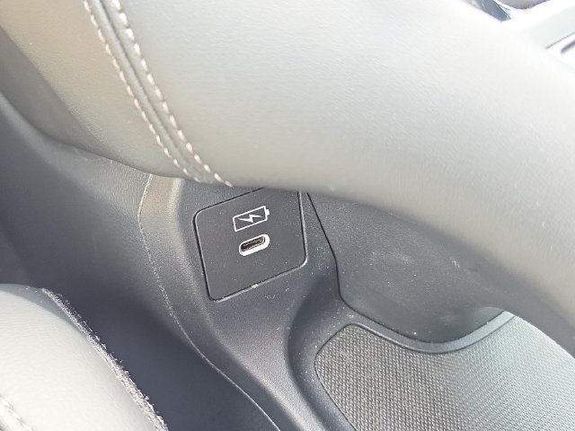 Used 2024 Honda HR-V EX-L image 29