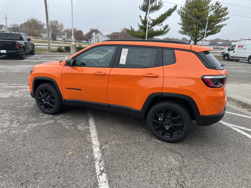 New 2026 Jeep Compass Latitude AWD/4WD image 19
