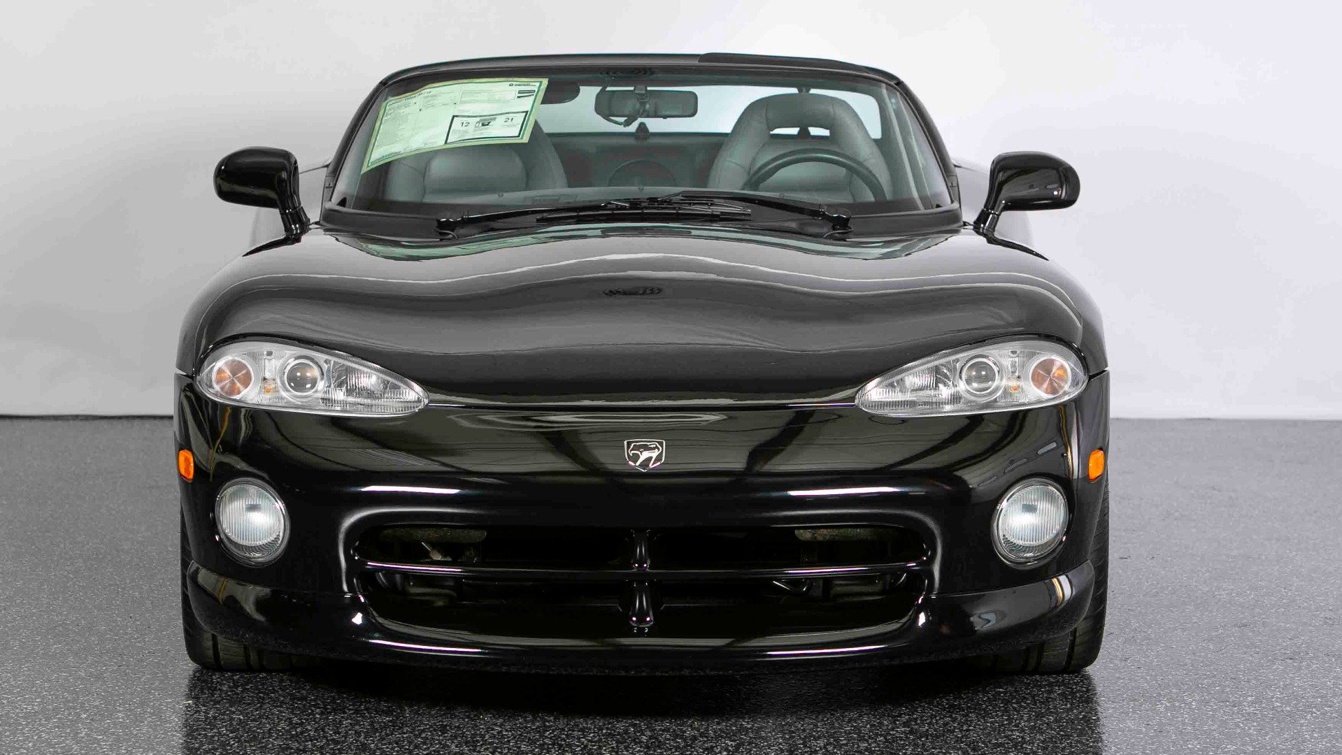 Used 1995 Dodge Viper RT/10 RWD image 3
