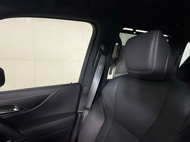 New 2025 Lexus LX 600 4WD w/ Luxury Package image 21