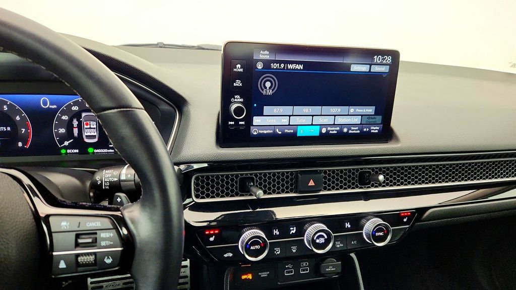 Used 2023 Honda Civic Touring image 18