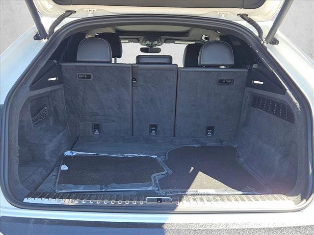 Used 2019 Audi Q8 Premium Plus w/ Premium Plus image 6