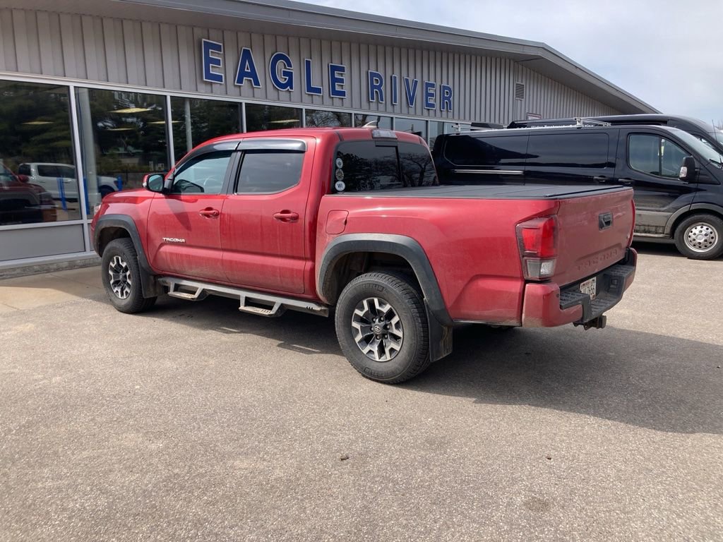 Used 2019 Toyota Tacoma TRD Off-Road image 3