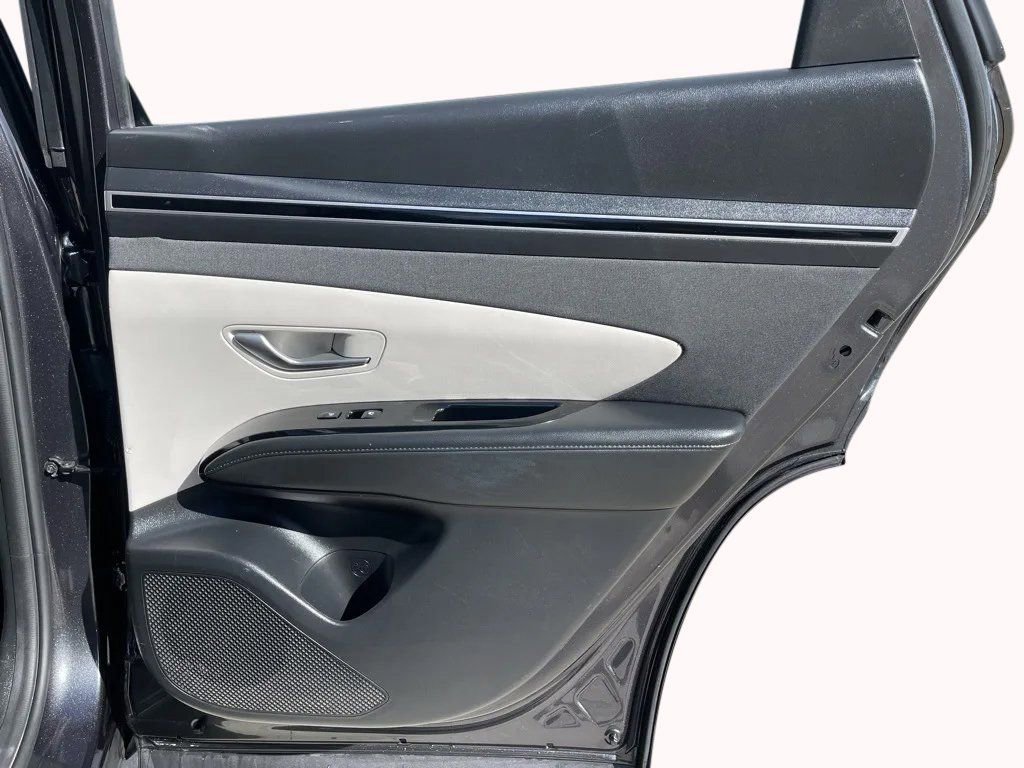 Used 2022 Hyundai Tucson Limited image 17