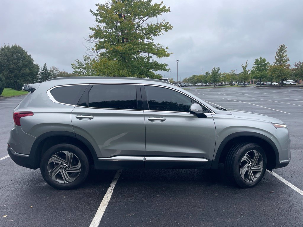 Used 2021 Hyundai Santa Fe SEL w/ Convenience + Premium Package AWD/4WD image 4