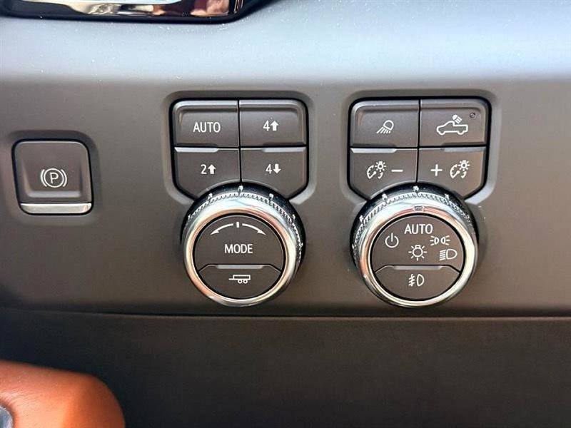 Used 2024 GMC Sierra 2500 Denali Ultimate image 46