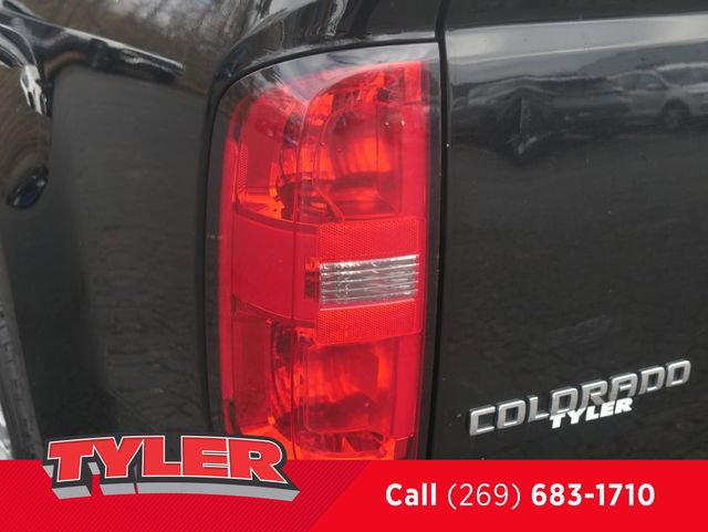 Used 2018 Chevrolet Colorado W/T w/ WT Convenience Package RWD image 12