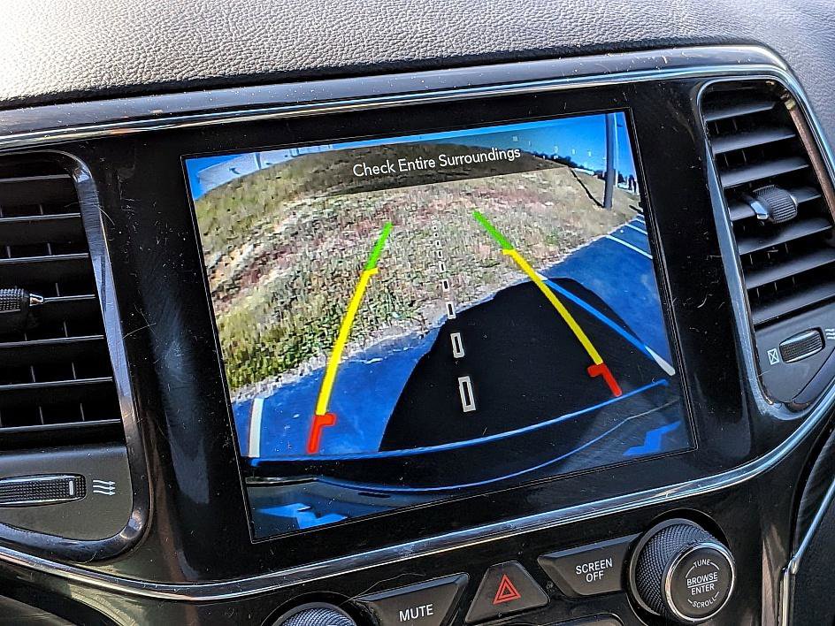 Used 2021 Jeep Grand Cherokee Limited w/ Luxury Group II image 22