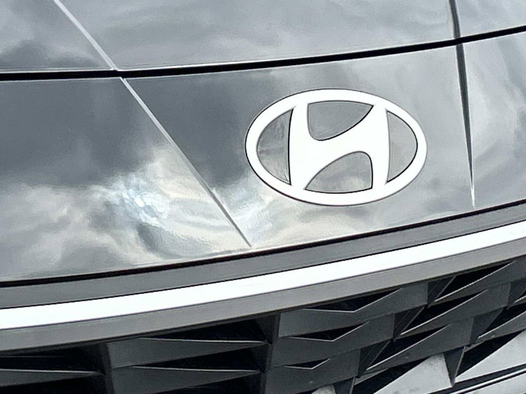 New 2026 Hyundai Elantra Sport FWD image 11