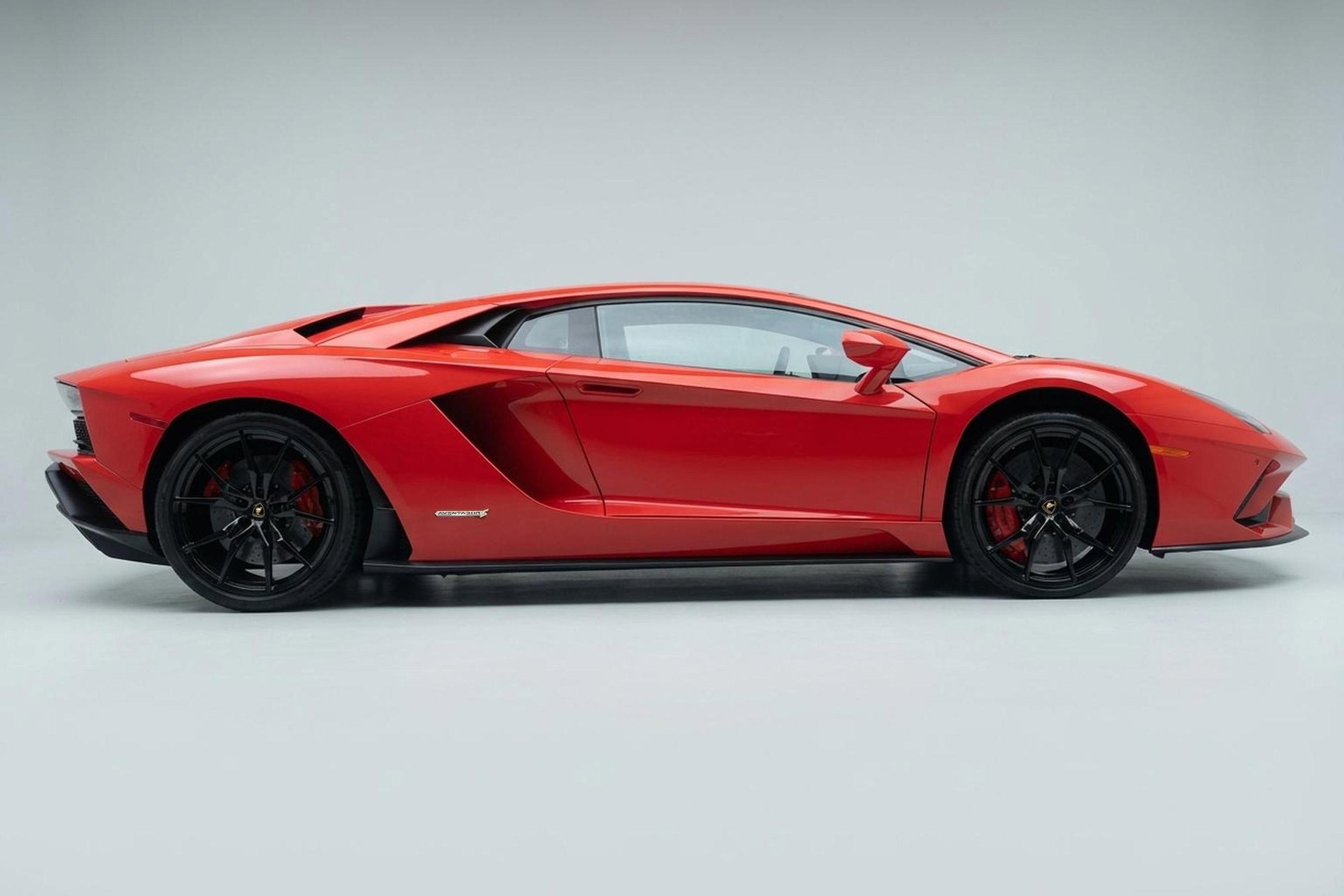 Used 2019 Lamborghini Aventador S AWD/4WD image 5