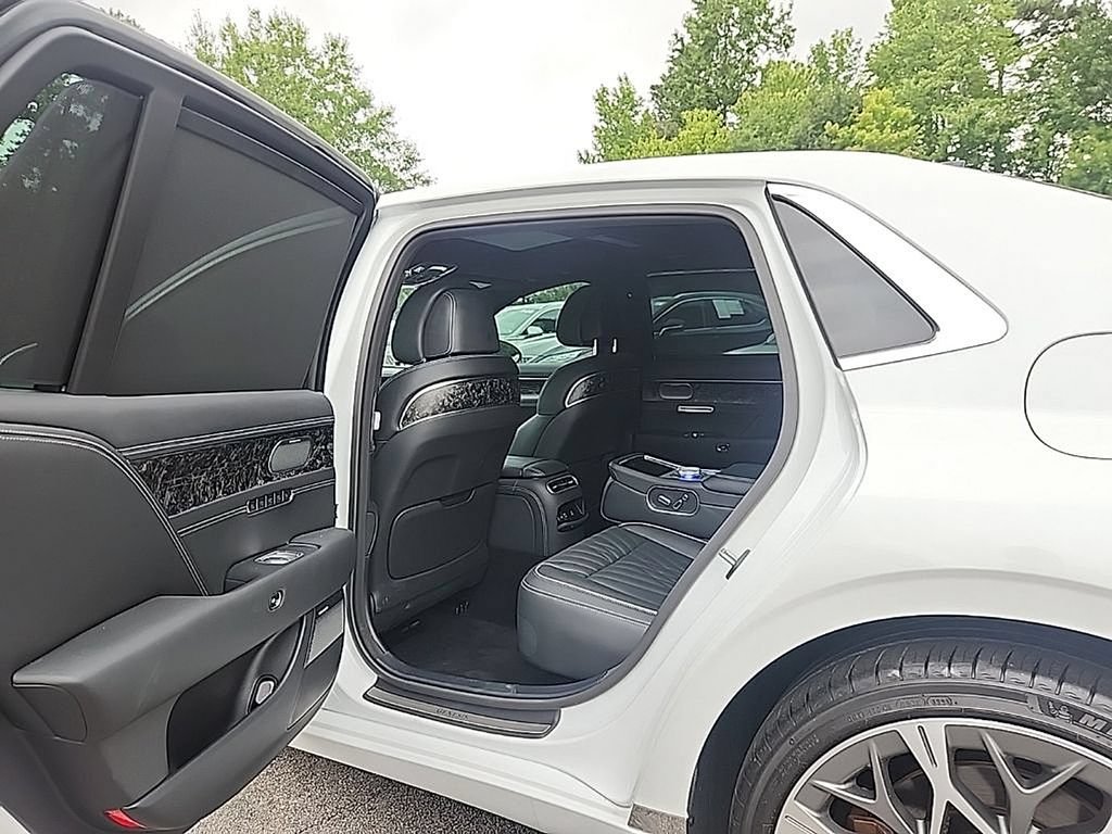 Used 2024 Genesis G90 3.5T AWD/4WD image 25