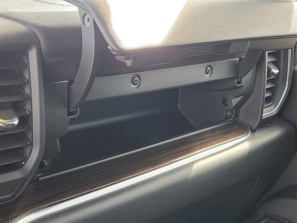 Used 2024 Chevrolet Silverado 2500 LT w/ Convenience Package image 28